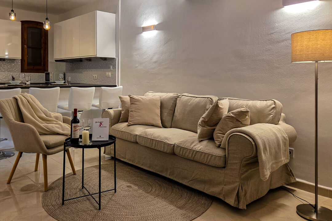 ... all rooms are equipped with air conditioning ...