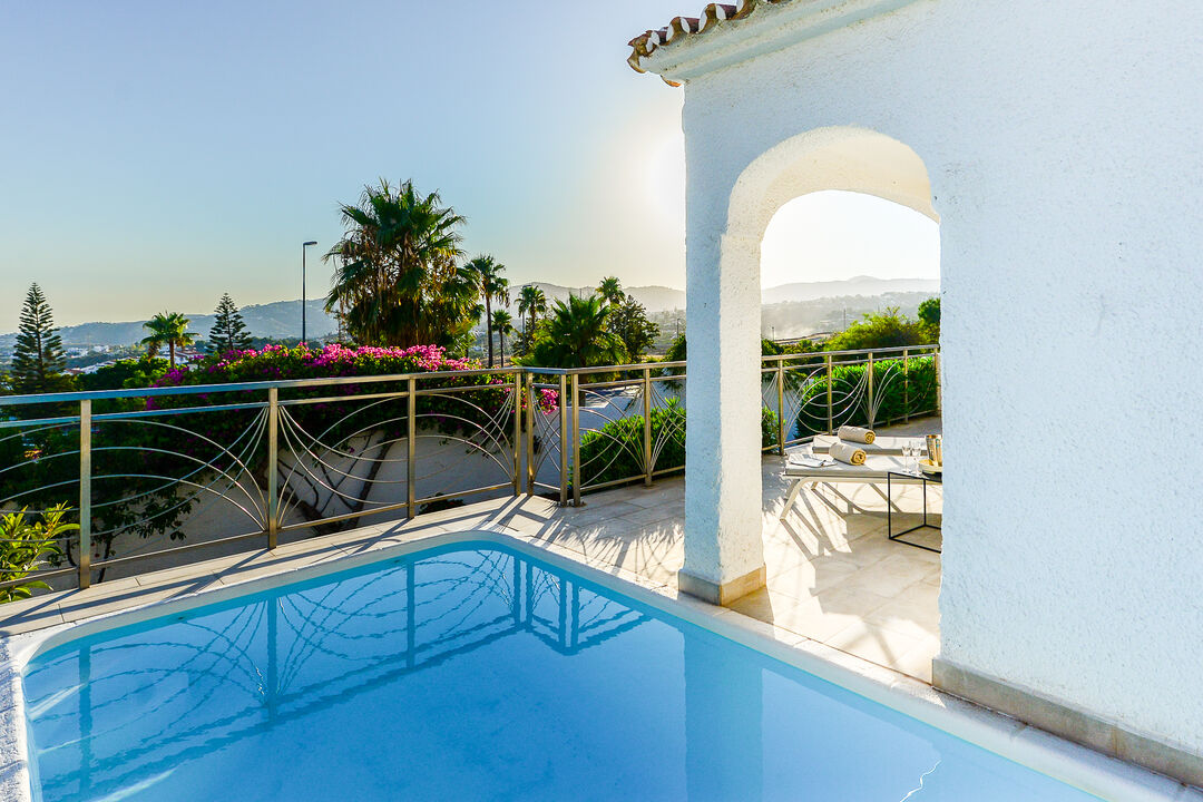 Piscine avec vue