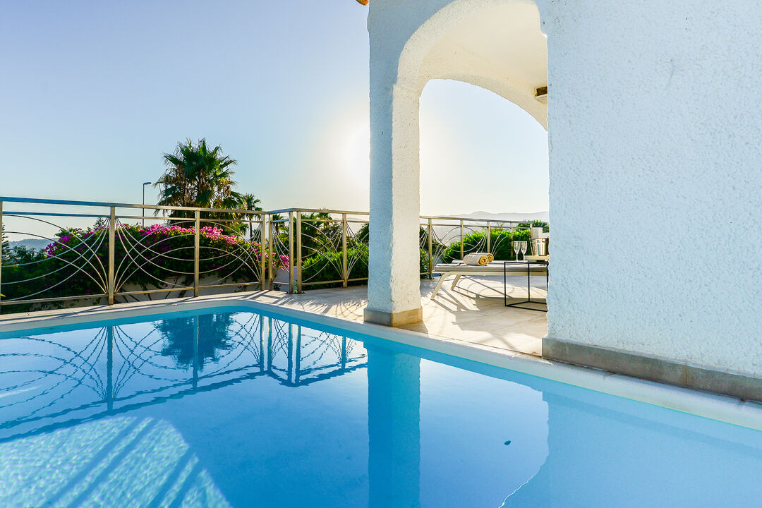 Piscine avec vue